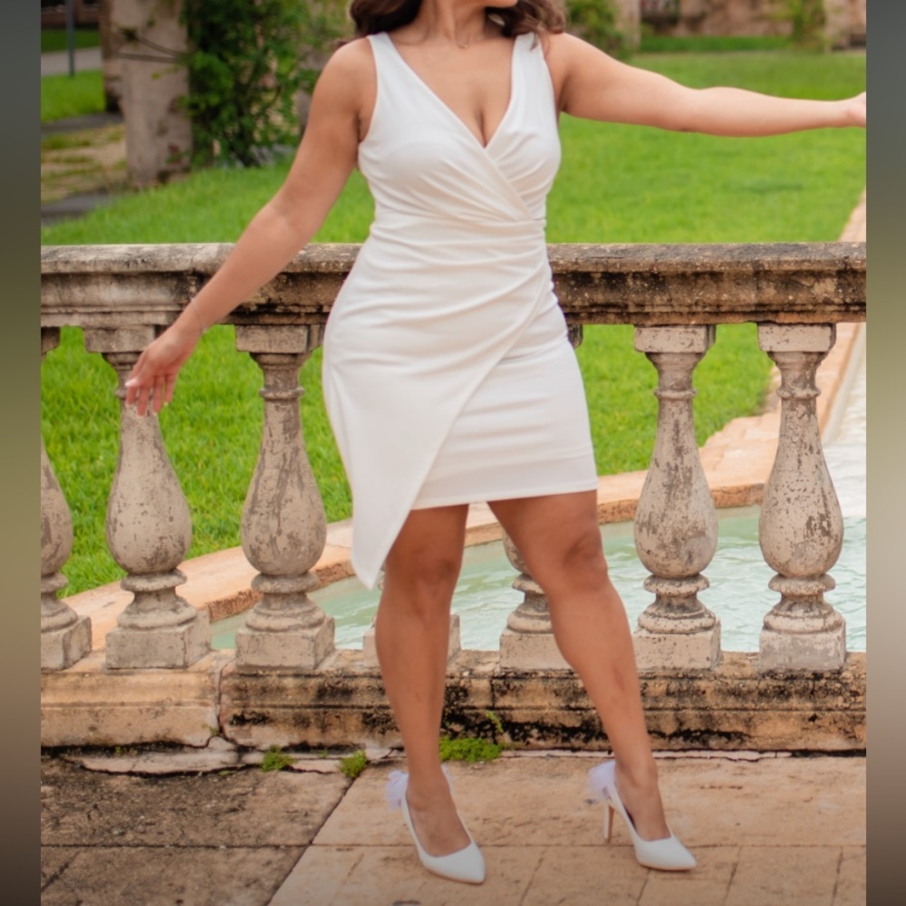 Guess White Sleeveless Wrap Bodycon Dress